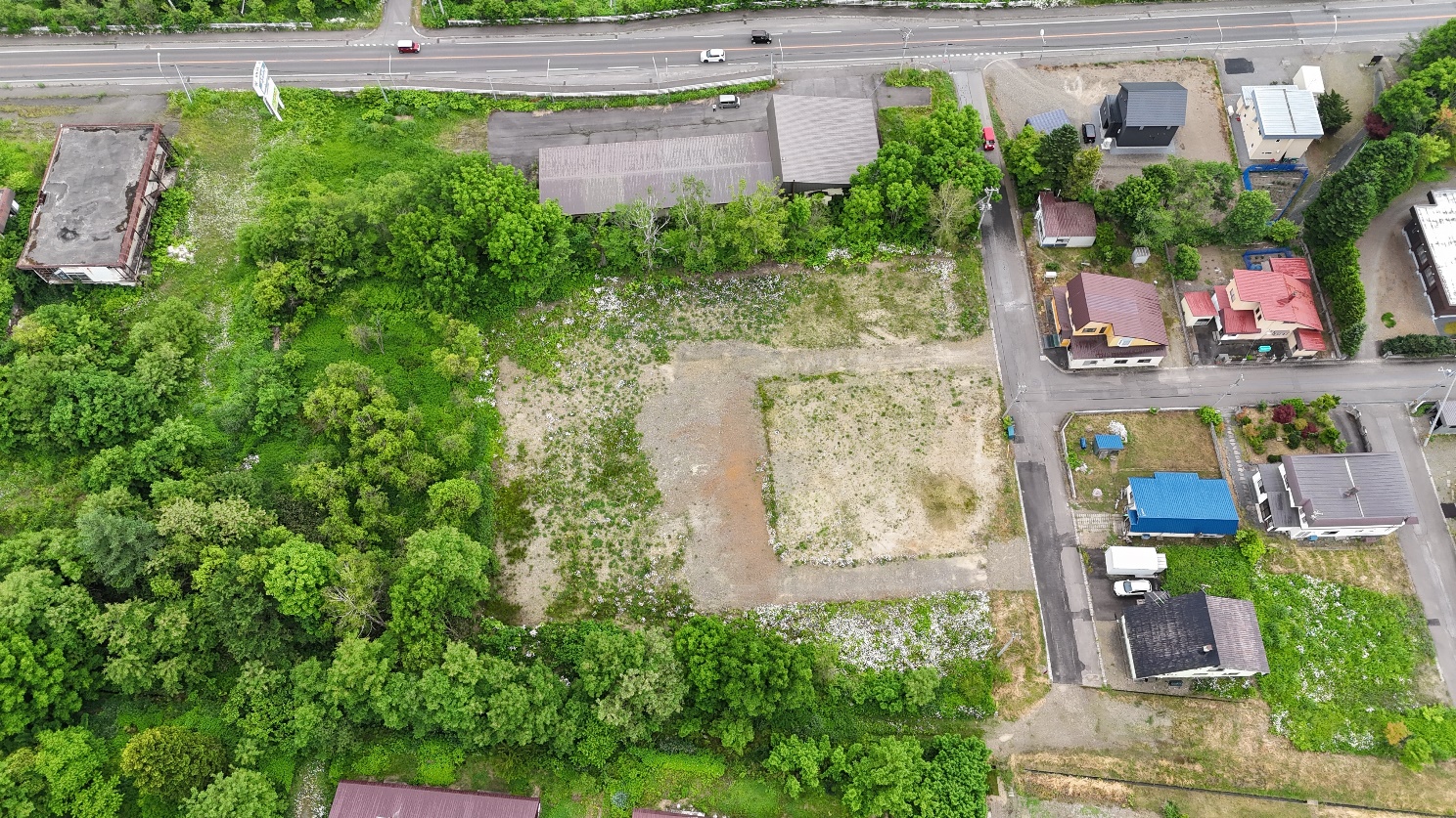 鶉工業団地を上空から撮影した写真