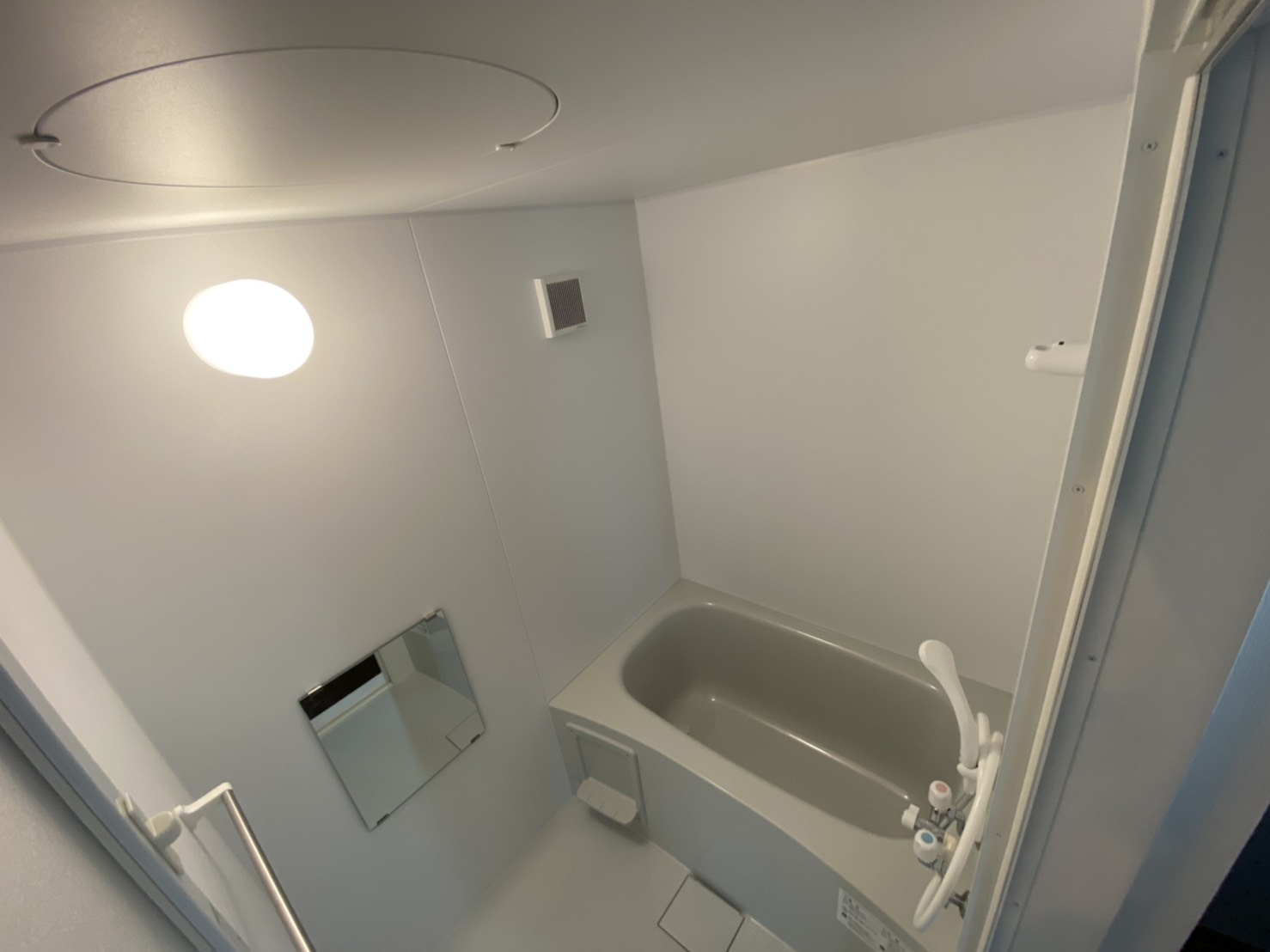 地域おこし協力隊リノベーション住宅の浴室
